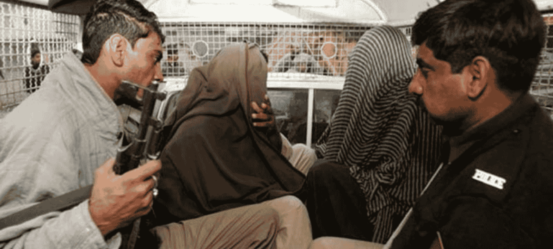 Karachi Police Bust Drug Gang Supplying Narcotics To Universities And Colleges