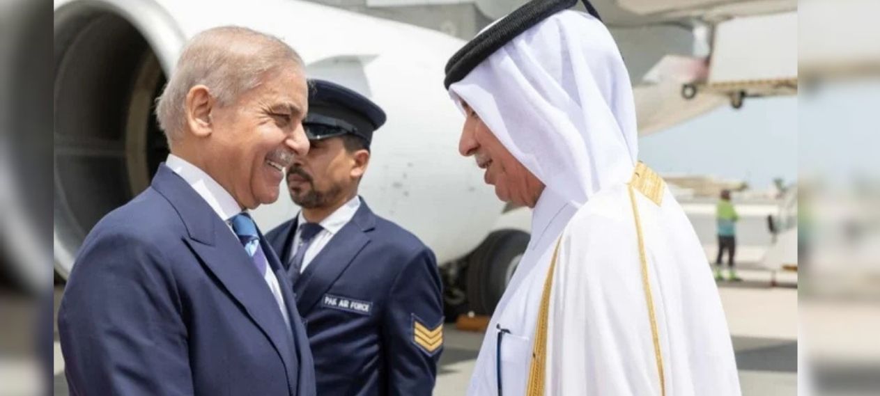 PM Shehbaz Sharif Begins Official Visit to Qatar Amid Strong Diplomatic Welcome