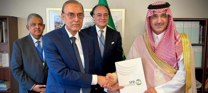 Pakistan Receives $1 Billion Saudi Deposit Boost