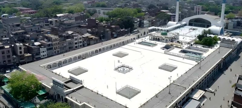 Man Dies After Wall Collapse at Data Darbar Construction Site in Lahore