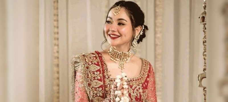 Hania Aamir stuns fans with glamorous photos amid renewed relationship buzz