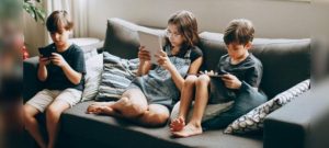 UK Considers New Rules as Social Media Use Among Children Raises Concerns