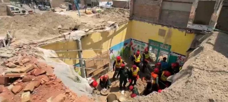 DG Khan School Roof Collapse 4 Students Dead, 20 Injured in Tragic Incident