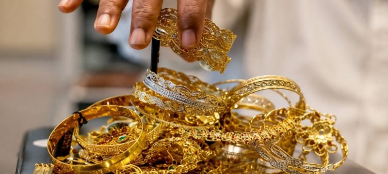 Gold Price in Pakistan Today – Per Tola Gold Rates for 17 May 2026