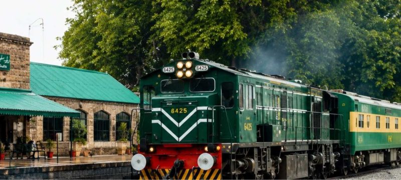 Pakistan Railways Plans to Outsource 15 Passenger Trains