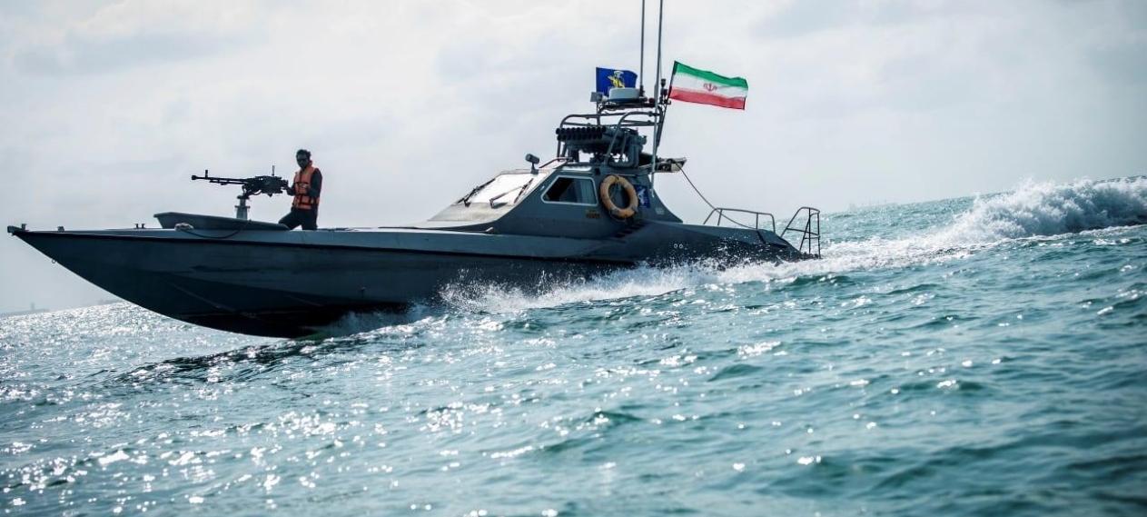 US Navy Is Warned by Iran to Stay Away from Strait of Hormuz