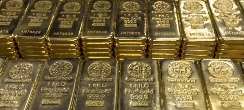 Gold Price in Pakistan Falls as Global Market Shows Weak Trend
