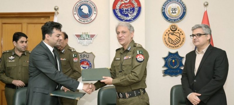 Punjab Police Officer Presents Portrait to US Diplomat in Cultural Exchange Gesture