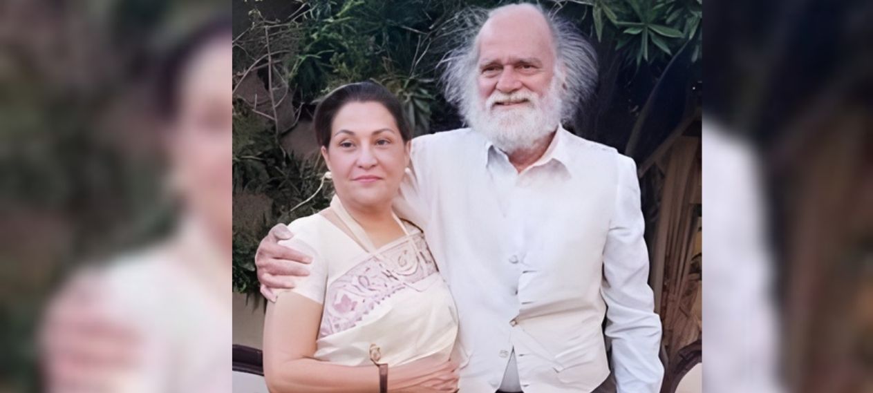 Samina Ahmed and Manzar Sehbai Win Hearts with Adorable New Photo