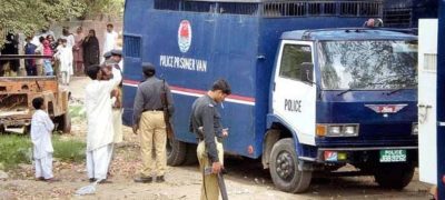14 Prisoners Escape From Prison Van While Being Taken to Adiala Jail