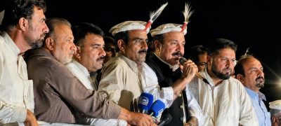Government Employees End Protest After Successful Talks With Federal Minister