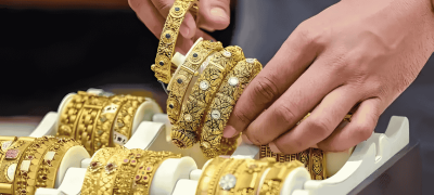 Gold Prices Drop Nearly Rs10,000 Per Tola in Pakistan Amid Global Market Slide