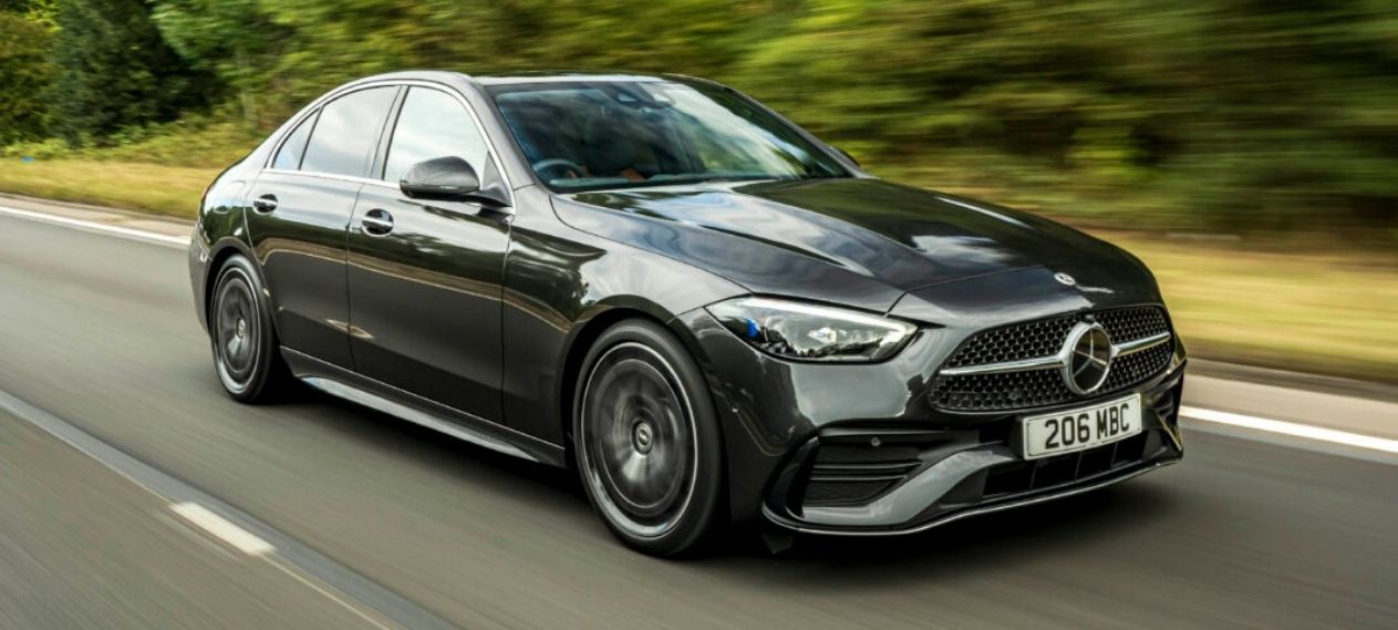 Luxury Car Buyers in Shock as Pakistan Imposes Up to 132% Excise Duty