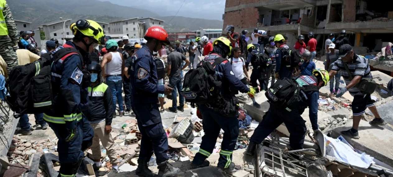 Venezuela Earthquake Death Toll Nears 1,500 as Rescue Efforts Continue