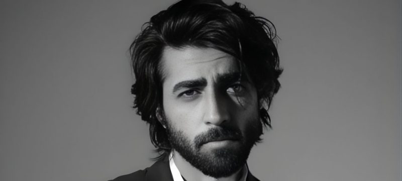 Nameer Khan Shares Emotional Reflection After Frightening Turbulent Flight Experience