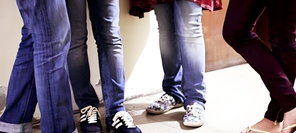Karachi Bans Casual Dress for Government College Staff During Office Hours