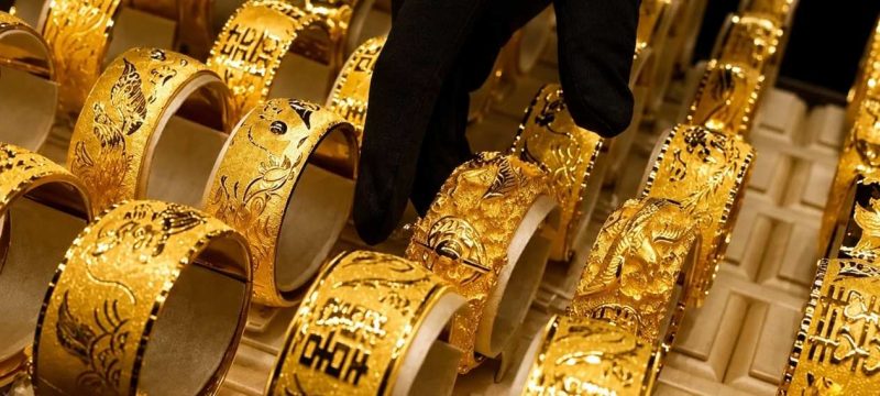 Gold Prices Fall in Pakistan as Per Tola Rate Declines Today