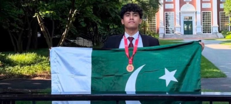 Jayant Kumar Becomes First Pakistani to Win Harvard Crimson Business Competition