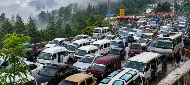 Murree Police Issue Traffic Advisory for Tourists