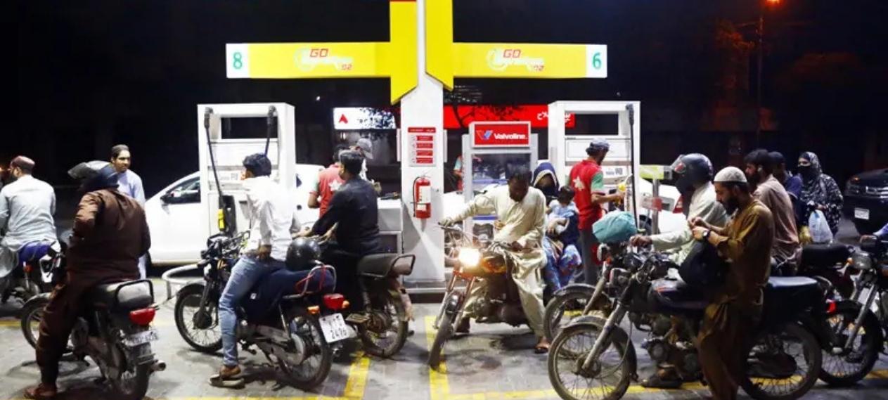 Petrol Pump Owners Suspend Nationwide Strike After Talks with Government