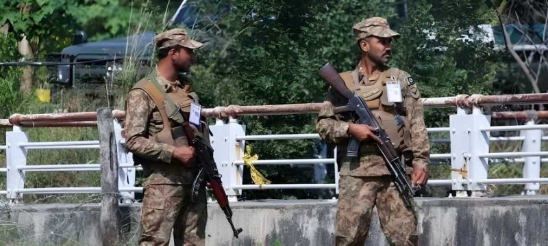 President, PM laud security forces for killing 10 terrorists in Balochistan