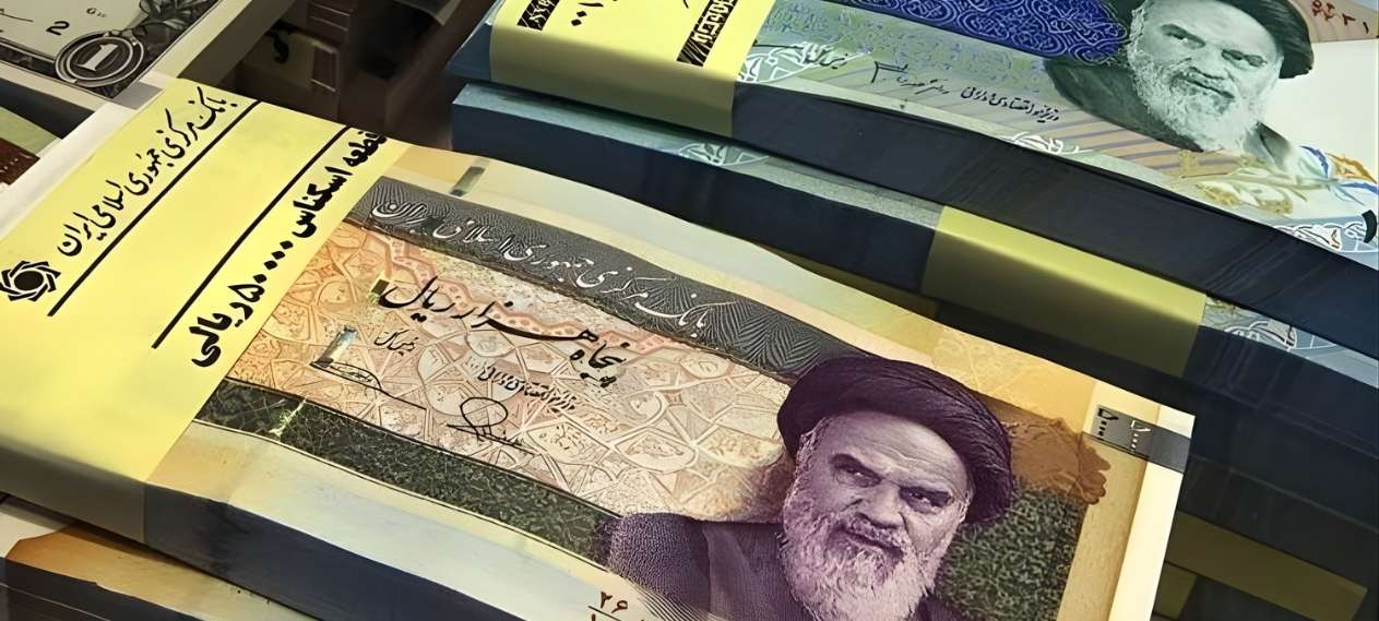 Iranian Rial Remains Weak Despite Growing Interest From Pakistani Investors