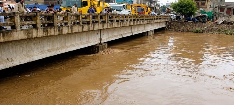 Flood Threat Intensifies as Water Level Rises in Nullah Dek