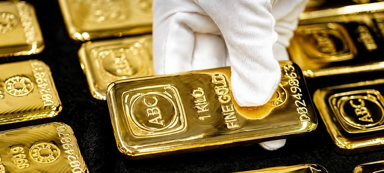 Gold Price in Pakistan Likely to Cross Rs500,000 Per Tola Soon