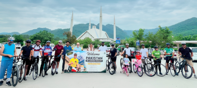 Polish Cyclist Completes 1,390Km Journey To Khunjerab Pass