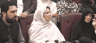 Imran Khan’s Sister Disputes Government Account of Hospital Transfer