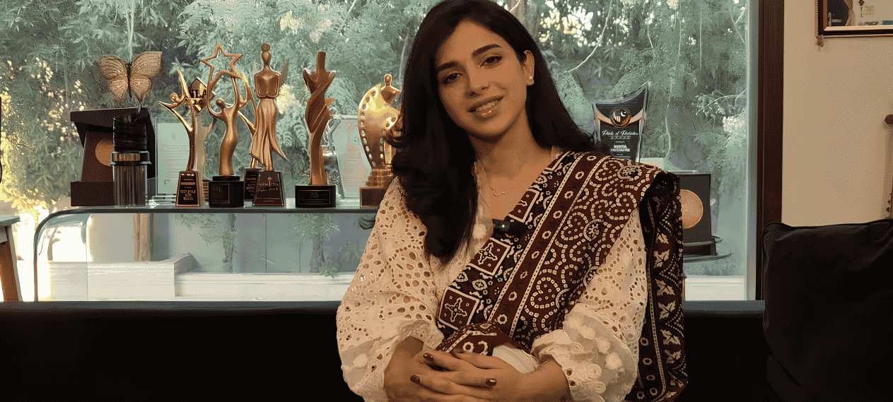 Sonya Hussyn Wins International Best Actor Award For 'Deemak'