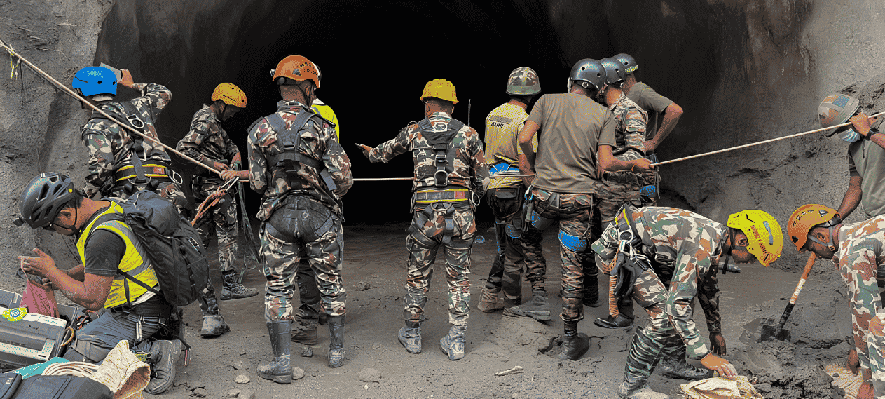 'Unprecedented' Rescue Efforts Continue After China-Nepal Disaster