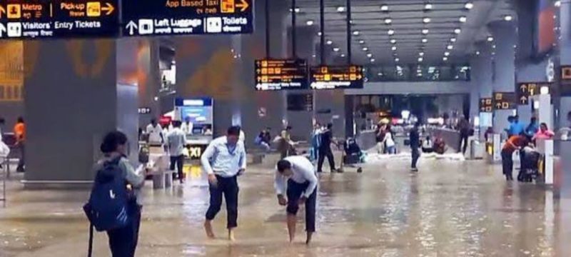 Heavy Rain Disrupts Flights and Traffic in Delhi