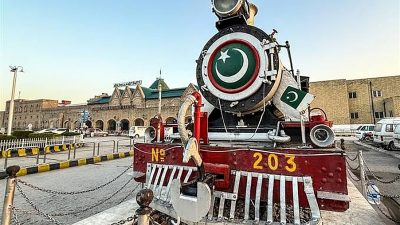 Pakistan Railways: A Colonial-Era Network Running on Losses