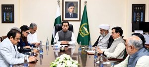 Government-Opposition Dialogue Begins With Prayer for Success
