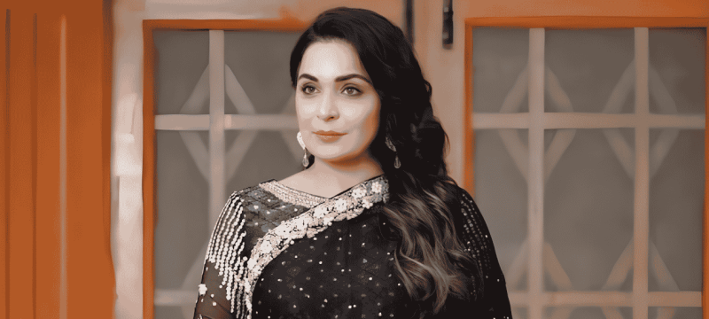 Meera Clarifies Canada-US Border Incident, Says No Issue Occurred