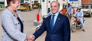 Will Pakistan End Petrol Relief? IMF Concerns Put Scheme in Spotlight
