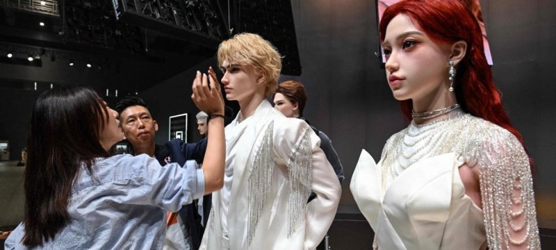 You’ll Soon Have Robotic Girlfriend/Boyfreind That Never Gets Tired as China Unveils Humaniod Robot That Can Express Emotion